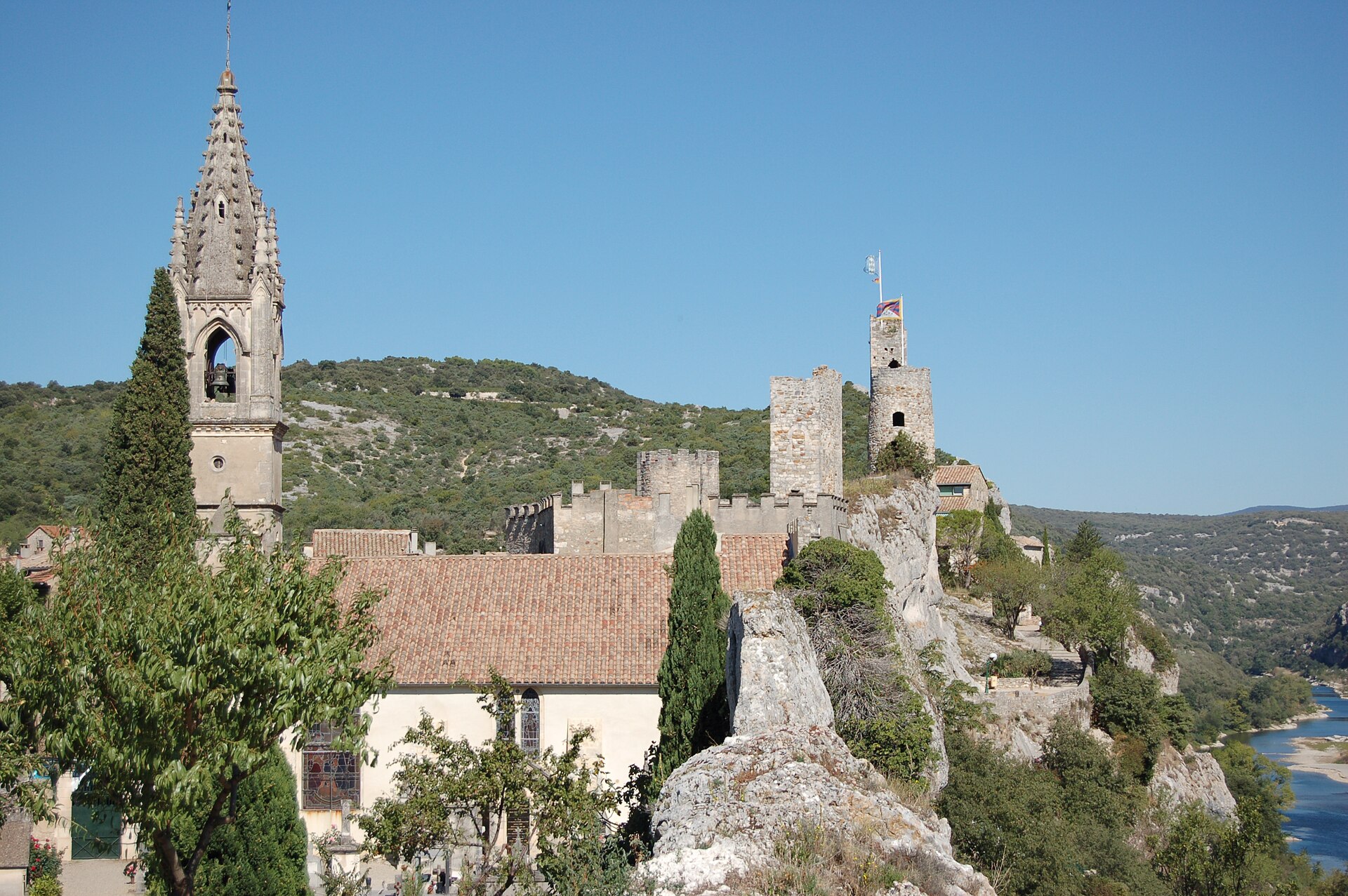 Aigueze and the surrounding southern landscape